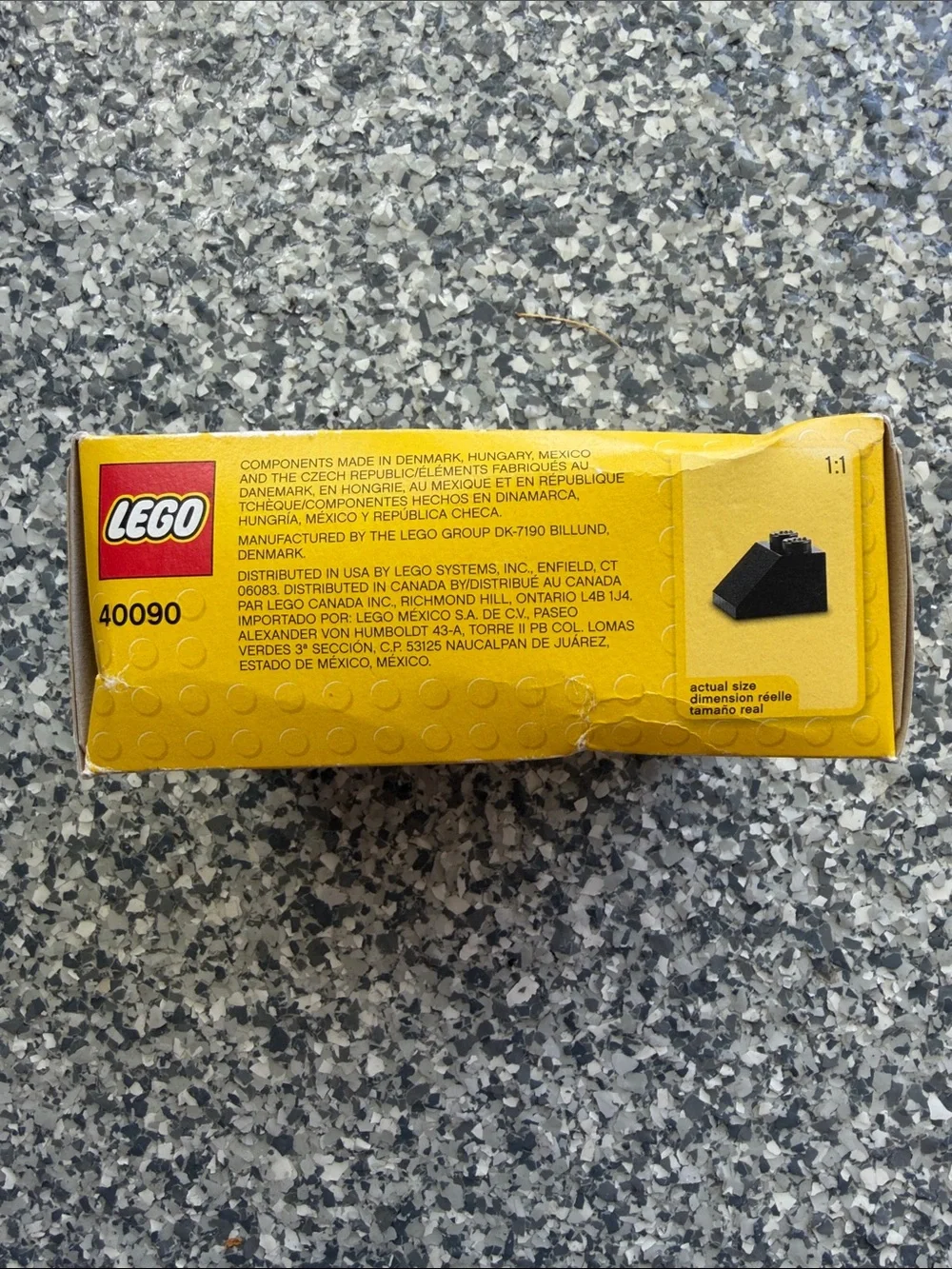 RETIRED AND RARE Lego Black Bat with Orange Pumpkin Brick Set